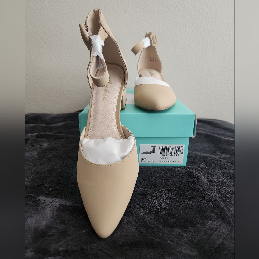 Ankis Closed Toe Heels - Nude 6.5